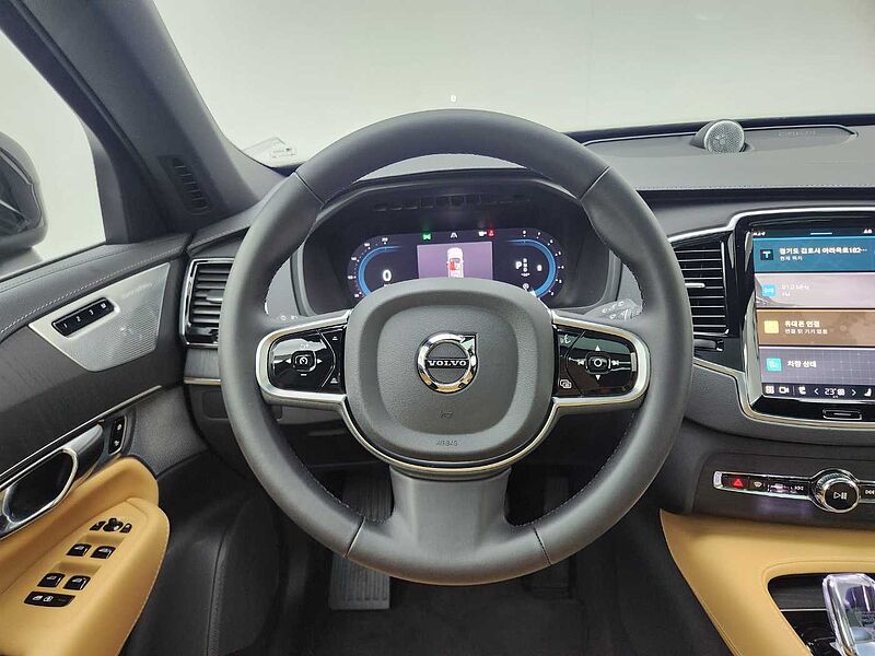 Volvo  B6 AWD Ultimate Bright
