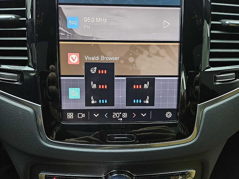 Volvo  B6 AWD Ultimate Bright