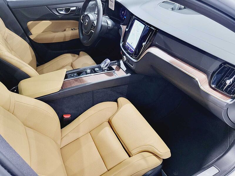 Volvo  Ultra, B5 AWD 마일드 하이브리드, 가솔린, 브라이트