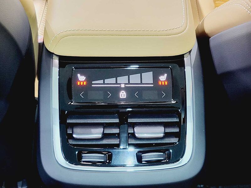 Volvo  Ultra, B5 AWD 마일드 하이브리드, 가솔린, 브라이트