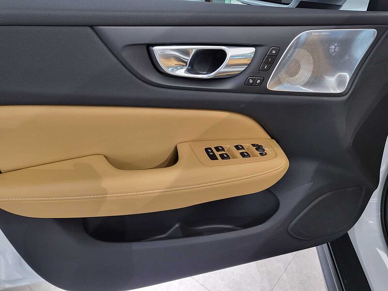 Volvo  Ultra, B5 AWD 마일드 하이브리드, 가솔린, 브라이트