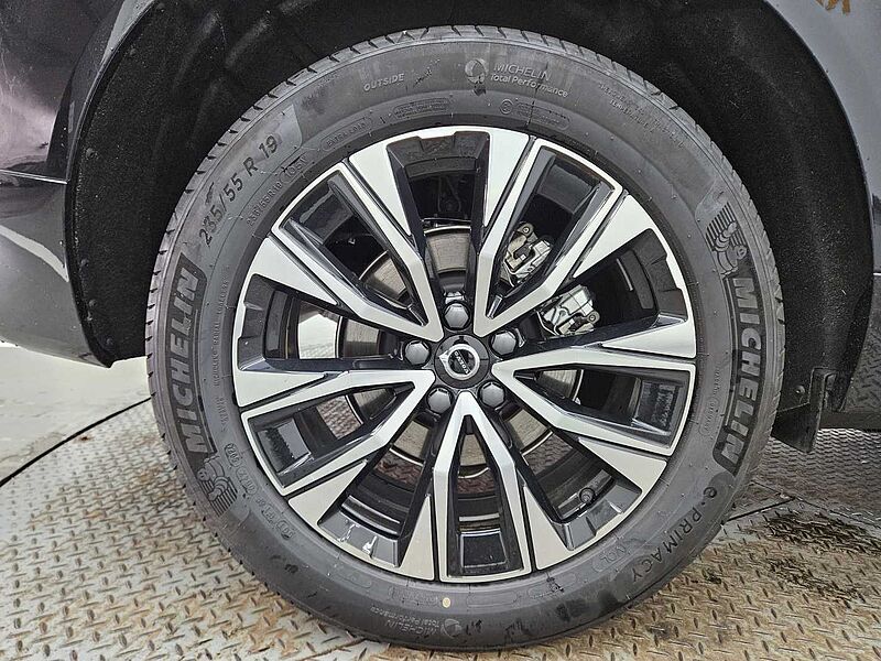 Volvo  B5 AWD Ultra