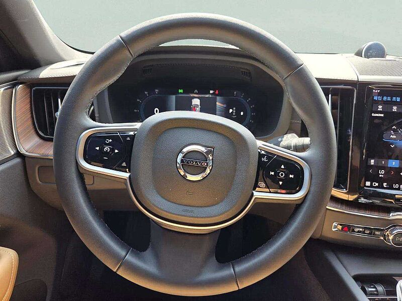 Volvo  Ultra, B5 AWD 마일드 하이브리드, 가솔린, 브라이트