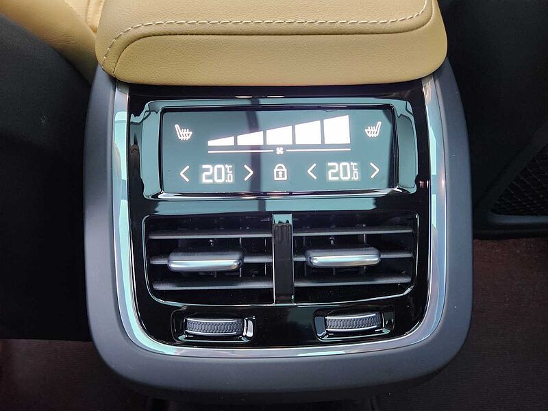 Volvo  Ultra, B6 AWD 마일드 하이브리드, 가솔린, 브라이트