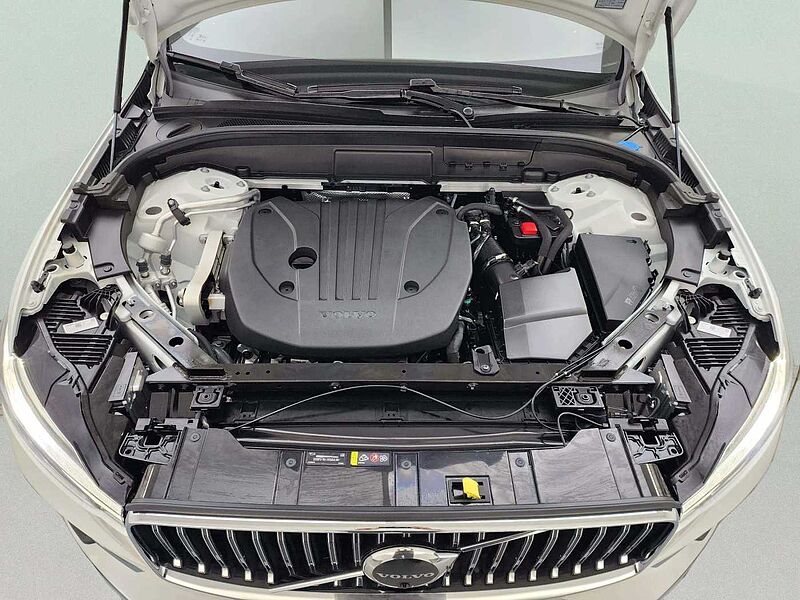 Volvo  B5 울트라 브라이트 하이브리드