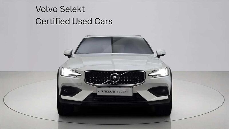 Volvo  B5 AWD Ultra Bright