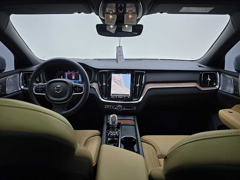 Volvo  B5 AWD Ultra Bright