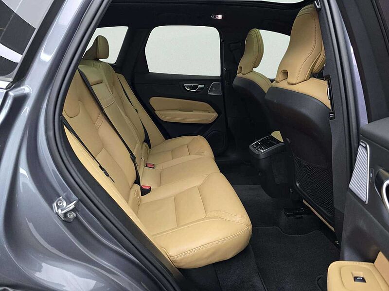 Volvo  B5 Inscription AWD