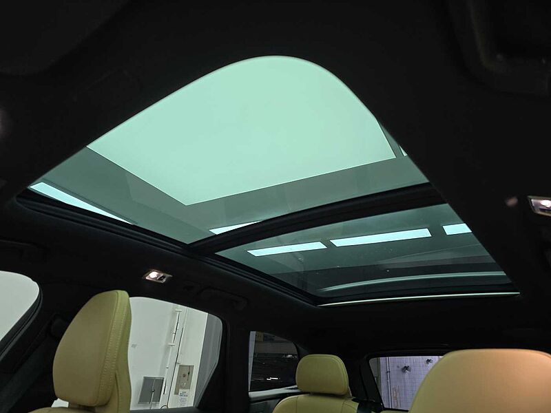 Volvo  B5 Inscription AWD