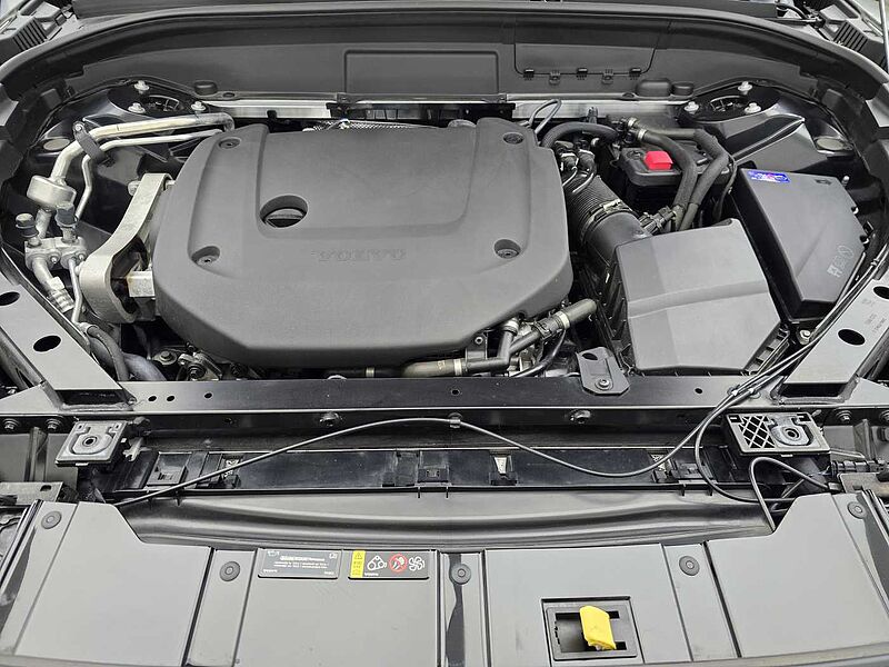 Volvo  Ultimate, B6 AWD mild hybrid, 가솔린, Bright