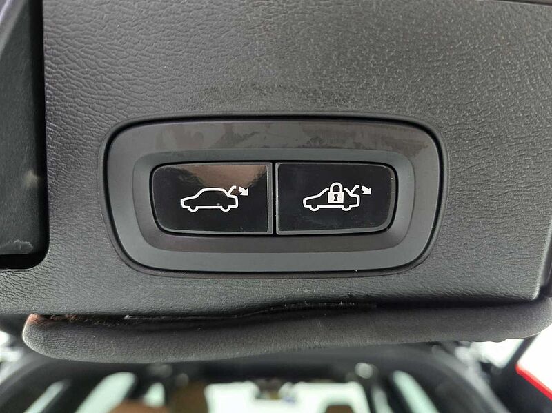 Volvo  Ultimate, B6 AWD mild hybrid, 가솔린, Bright