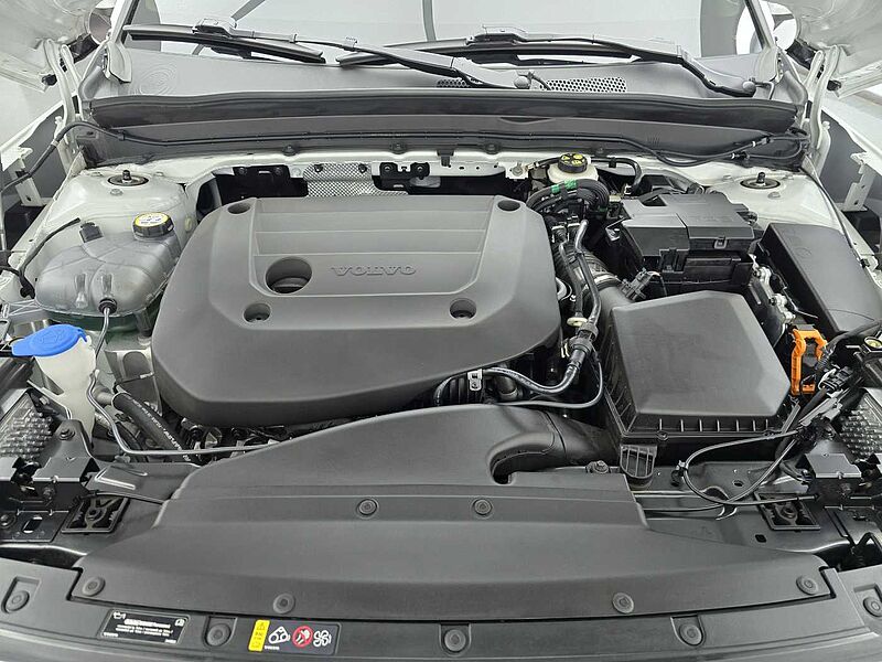 Volvo  Ultimate, B4 AWD 마일드 하이브리드, 가솔린, 브라이트