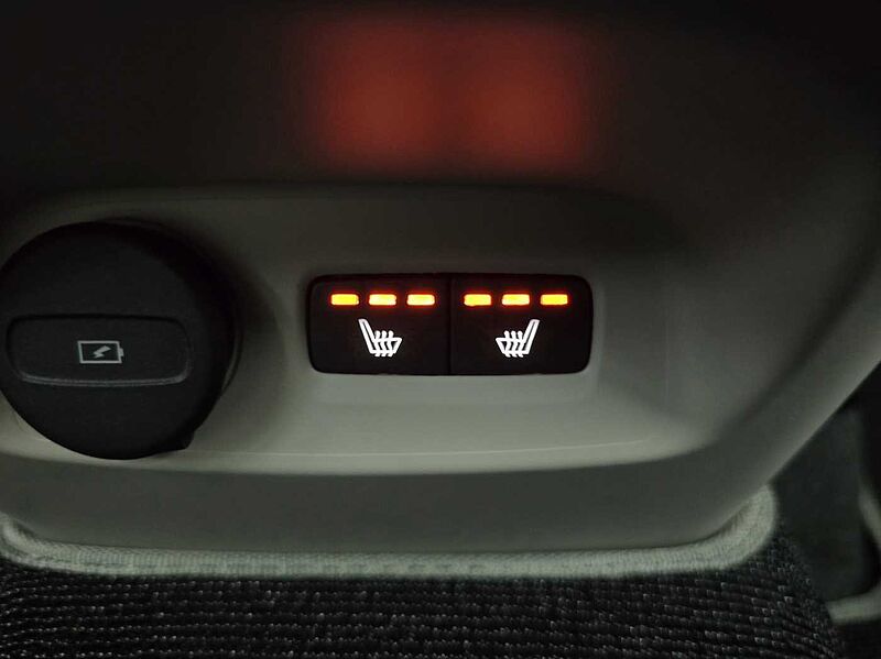 Volvo  Ultimate, B4 AWD 마일드 하이브리드, 가솔린, 브라이트