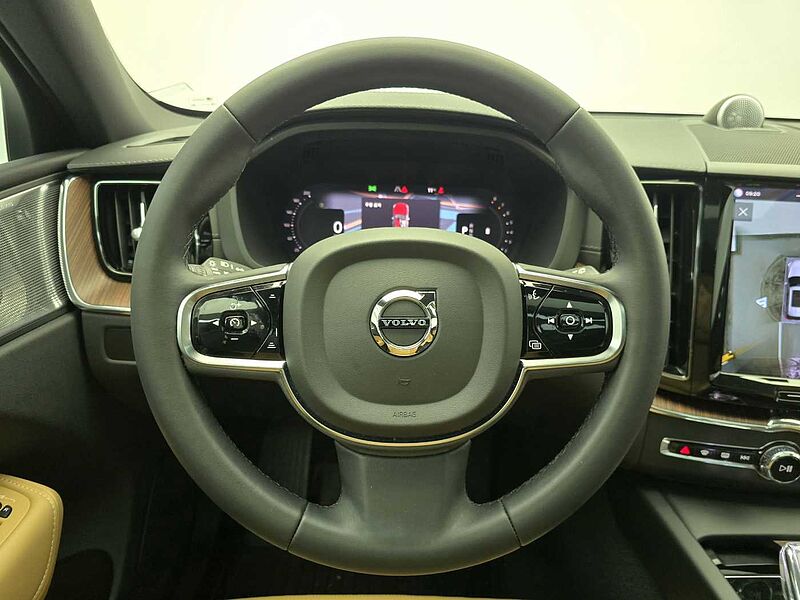 Volvo  B5 AWD Ultimate Bright