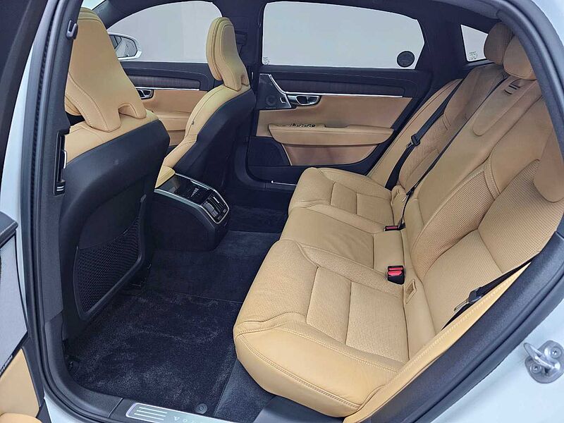 Volvo  Ultimate, B6 AWD mild hybrid, 가솔린, Bright