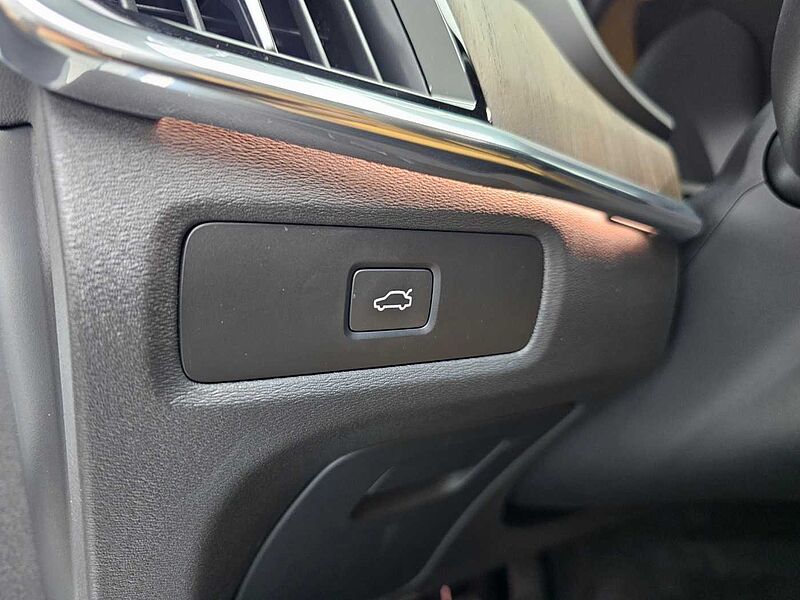 Volvo  Ultimate, B6 AWD mild hybrid, 가솔린, Bright