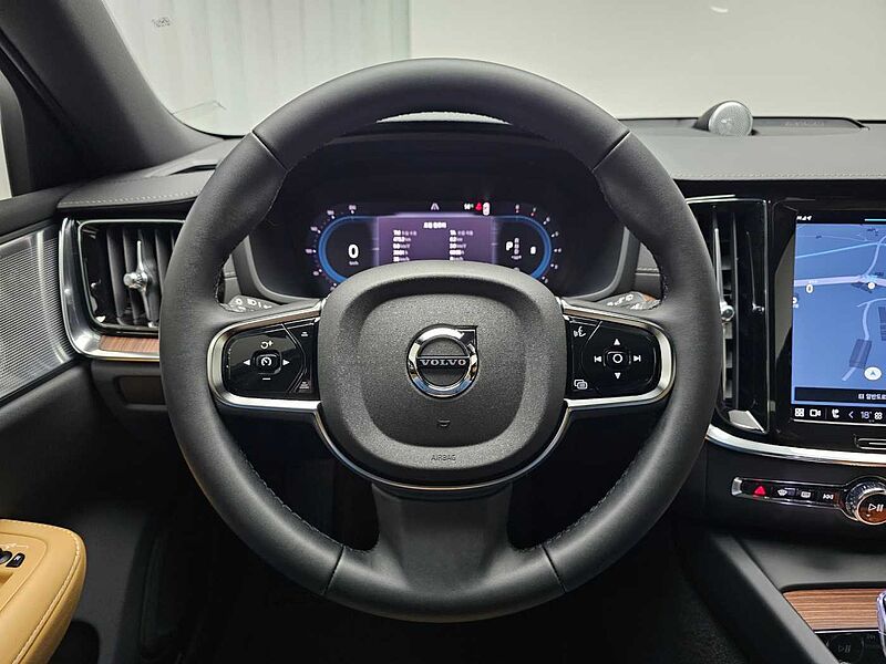 Volvo  Ultimate, B5 AWD 마일드 하이브리드, 가솔린, 브라이트