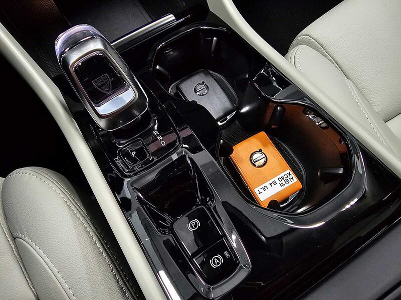 Volvo  Ultra, B4 AWD 마일드 하이브리드, 가솔린, 브라이트