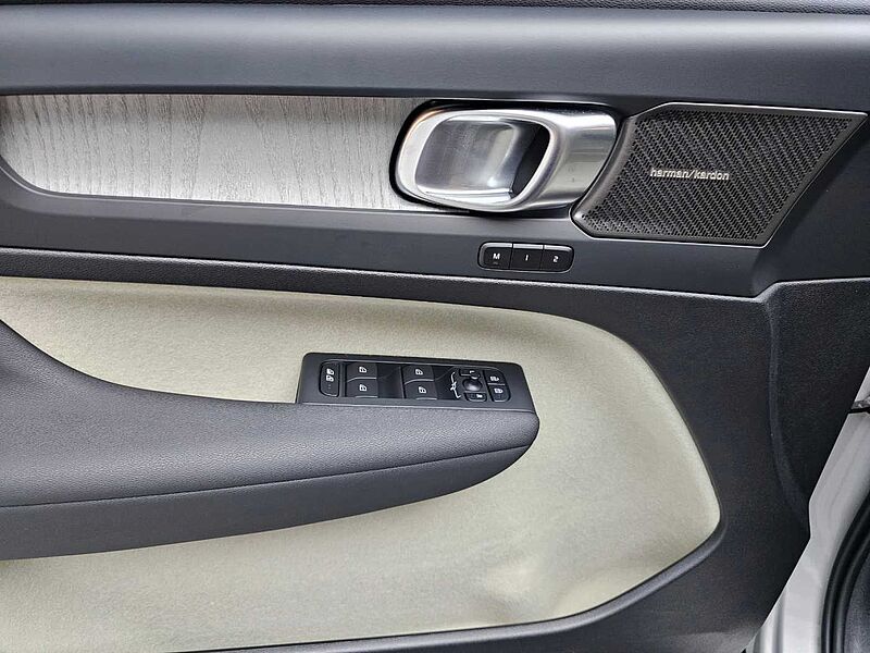 Volvo  Ultra, B4 AWD 마일드 하이브리드, 가솔린, 브라이트