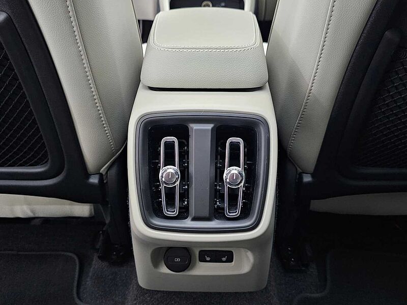 Volvo  Ultra, B4 AWD 마일드 하이브리드, 가솔린, 브라이트