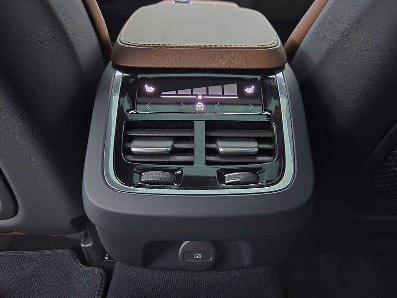 Volvo  Ultimate, B5 AWD 마일드 하이브리드, 가솔린, 브라이트