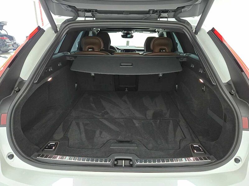 Volvo  Ultimate, B5 AWD 마일드 하이브리드, 가솔린, 브라이트