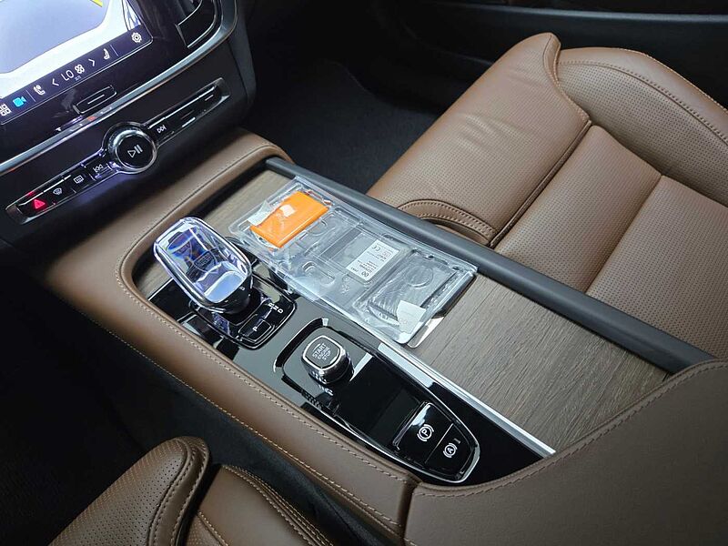 Volvo  Ultimate, B5 AWD 마일드 하이브리드, 가솔린, 브라이트