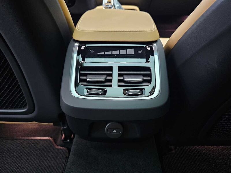 Volvo  Ultimate, B5 AWD 마일드 하이브리드, 가솔린, 브라이트