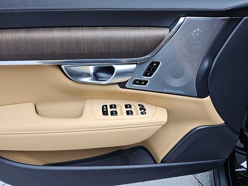 Volvo  Ultimate, B5 AWD 마일드 하이브리드, 가솔린, 브라이트