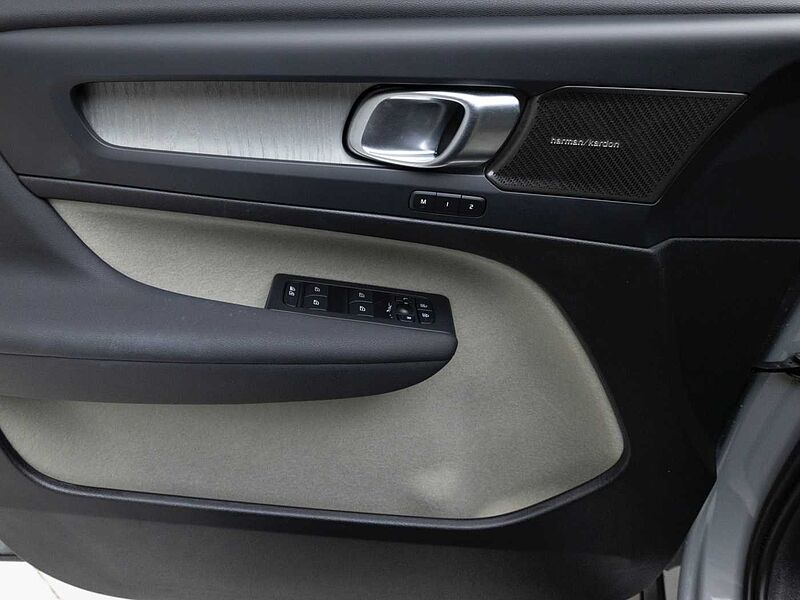 Volvo  Ultra, B4 AWD 마일드 하이브리드, 가솔린, 브라이트