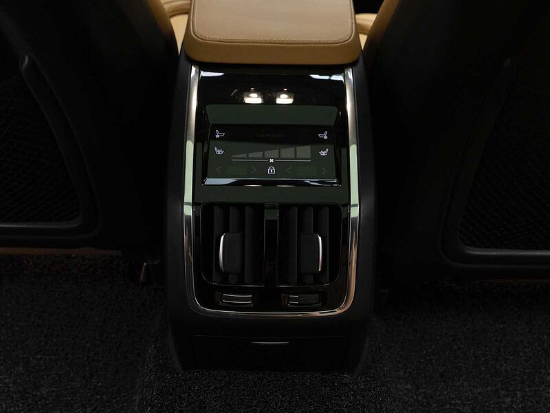 Volvo  Ultimate, B5 mild hybrid, 가솔린, Bright