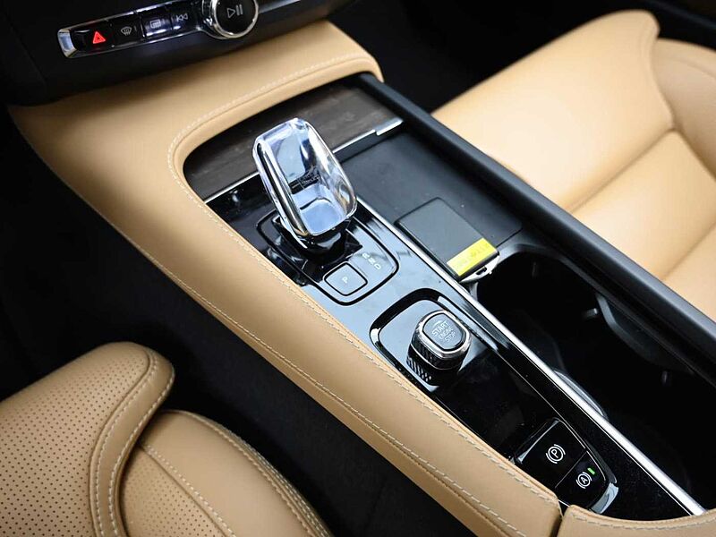 Volvo  Ultimate, B5 AWD 마일드 하이브리드, 가솔린, 브라이트