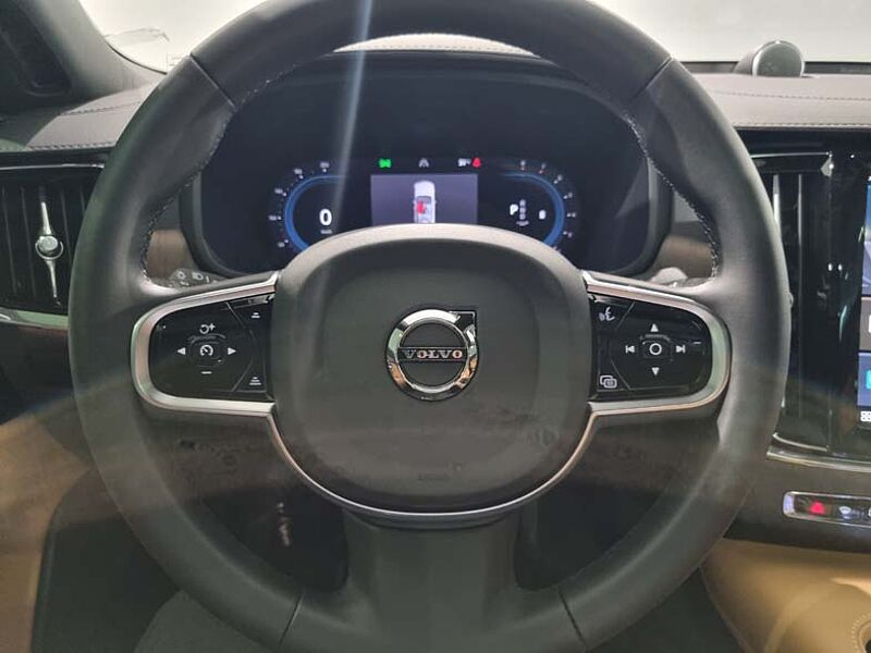 Volvo  Ultimate, B5  브라이트