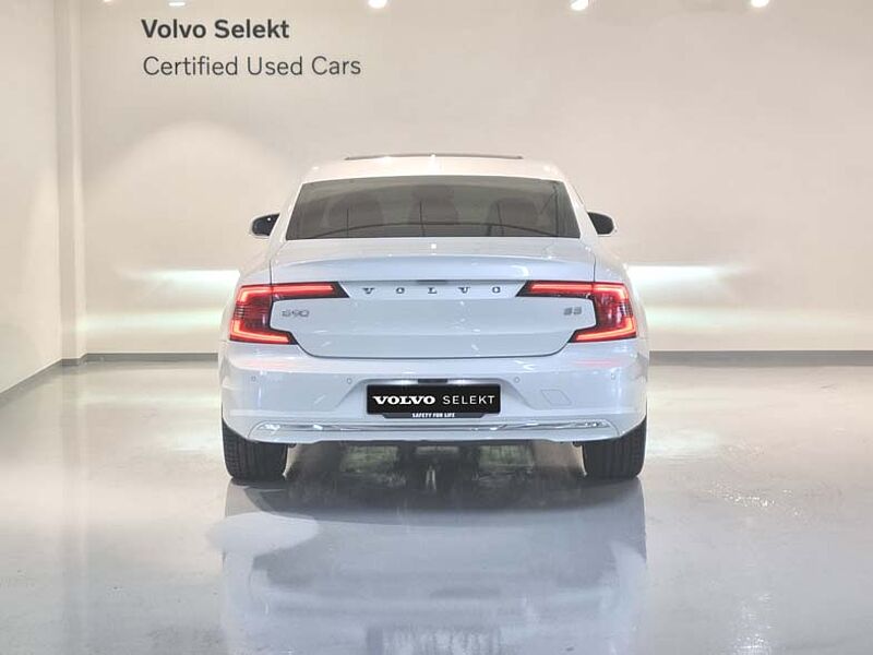 Volvo  Ultimate, B5  브라이트