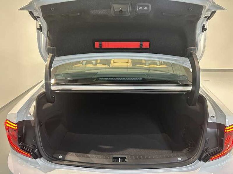 Volvo  Ultimate, B5 Bright