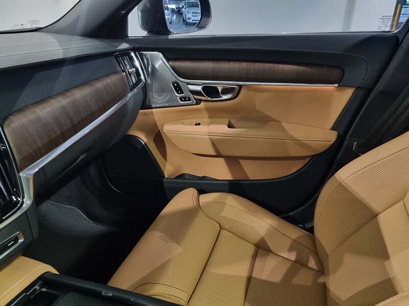 Volvo  Ultimate, B5 AWD 마일드 하이브리드, 가솔린, 브라이트