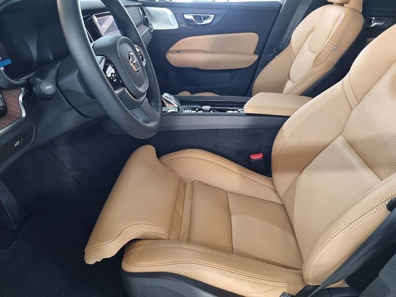 Volvo  Ultra, B5 AWD