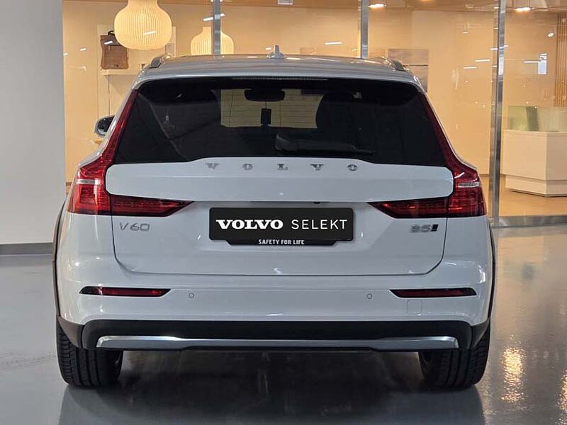 Volvo  Ultra, B5 AWD