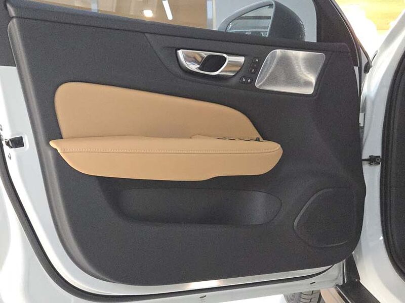 Volvo  Ultra, B5 AWD