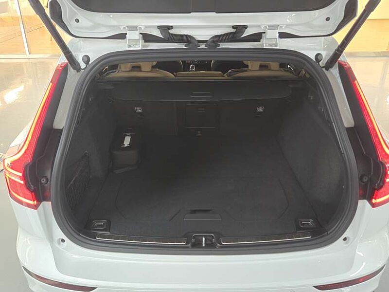 Volvo  Ultra, B5 AWD