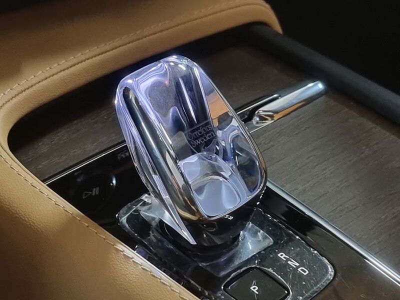 Volvo  Ultimate, B5 AWD