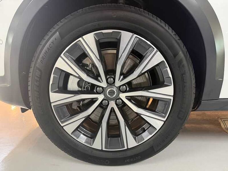 Volvo  Ultra, B5 AWD 브라이트