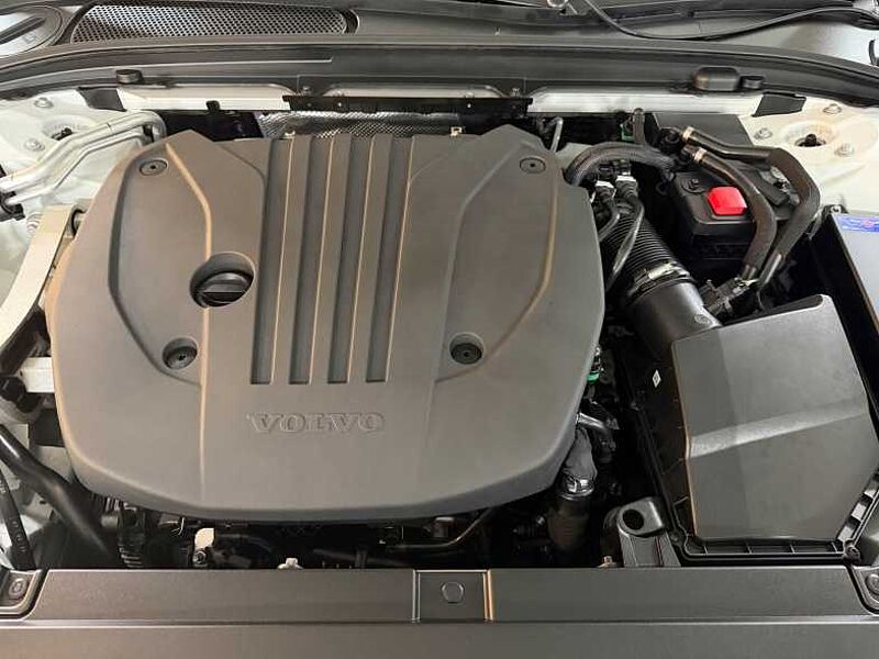 Volvo  Ultra, B5 AWD 브라이트