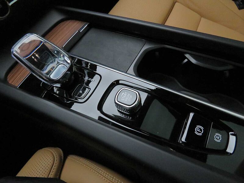 Volvo  Ultra, B5 AWD 마일드 하이브리드, 가솔린, 브라이트