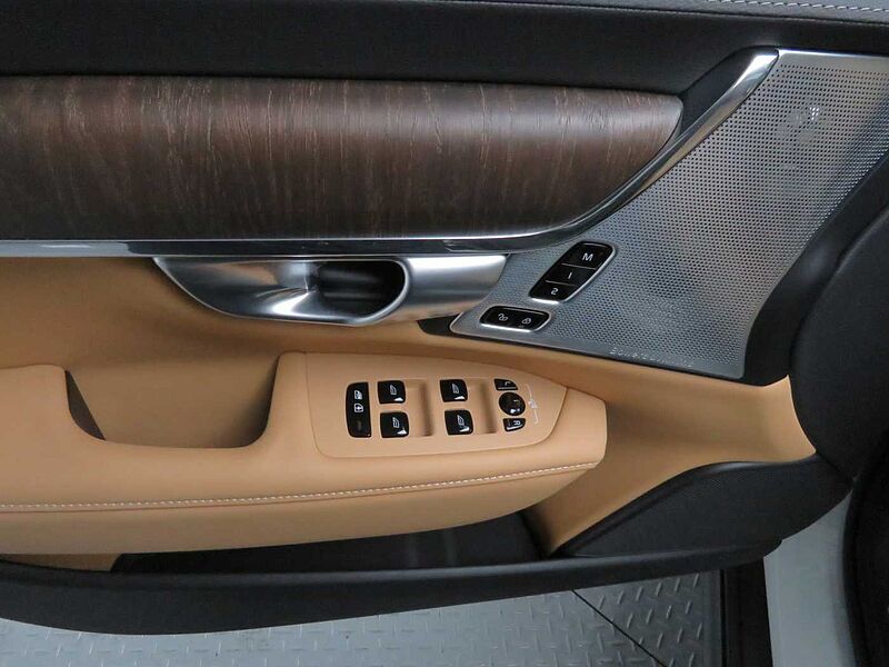 Volvo  Ultra, B5 AWD 마일드 하이브리드, 가솔린, 브라이트