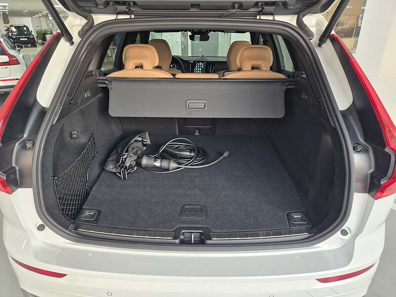 Volvo  Ultra, T8 AWD 플러그-인 하이브리드, 전기/가솔린, 브라이트