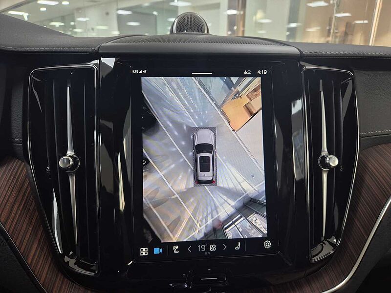 Volvo  Ultra, T8 AWD 플러그-인 하이브리드, 전기/가솔린, 브라이트