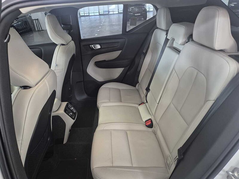 Volvo  Ultra, B4 AWD 마일드 하이브리드, 가솔린, 브라이트