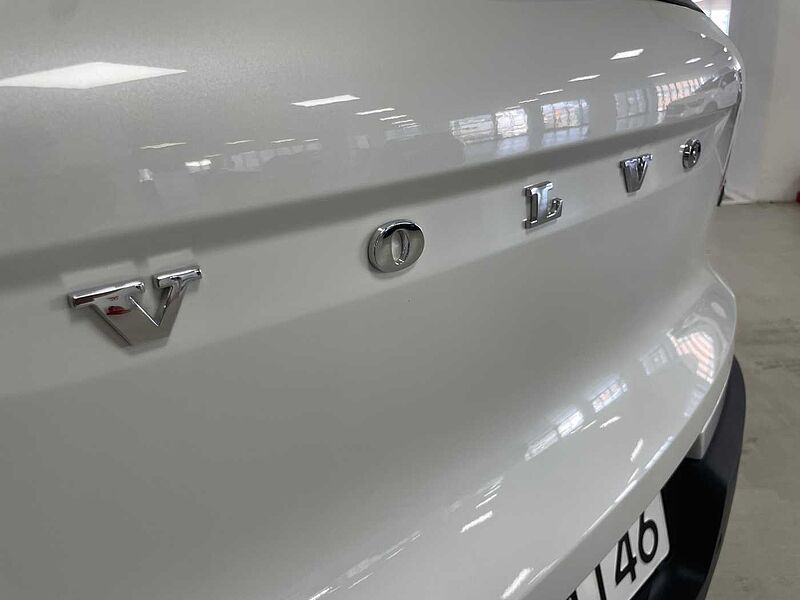 Volvo  Ultra, B4 AWD 마일드 하이브리드, 가솔린, 브라이트